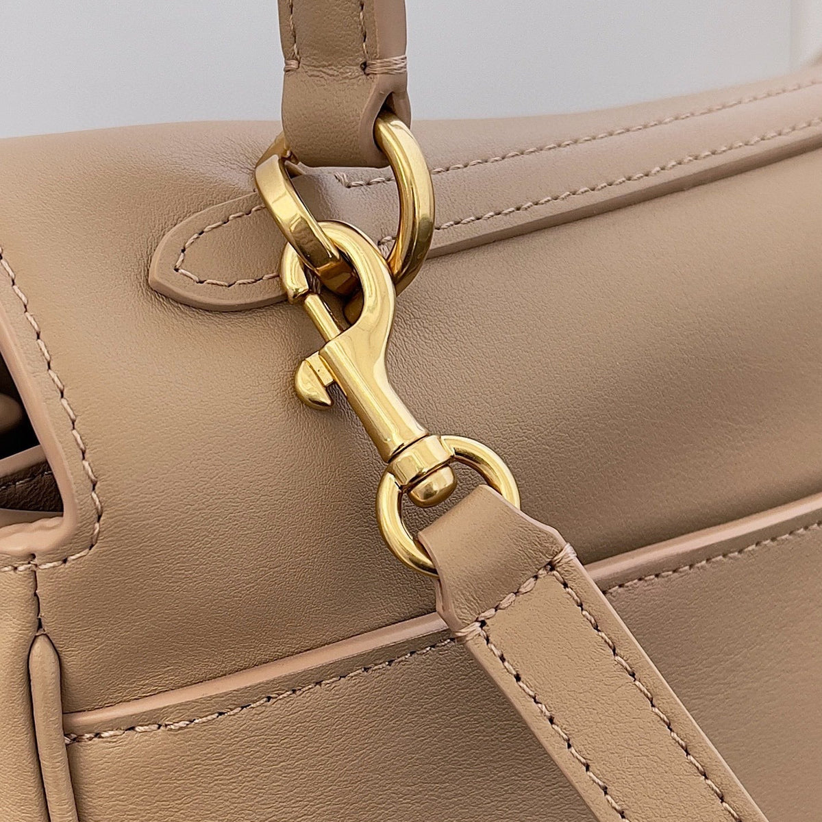BAL MEDIUM RODEO BAG