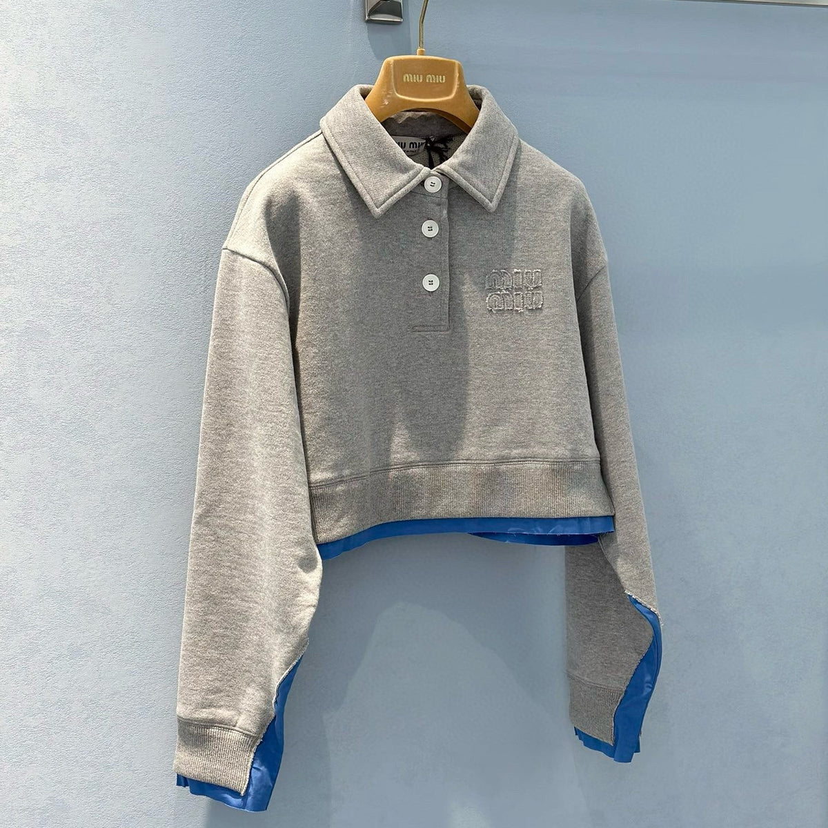 MIU M SWEATSHIRT