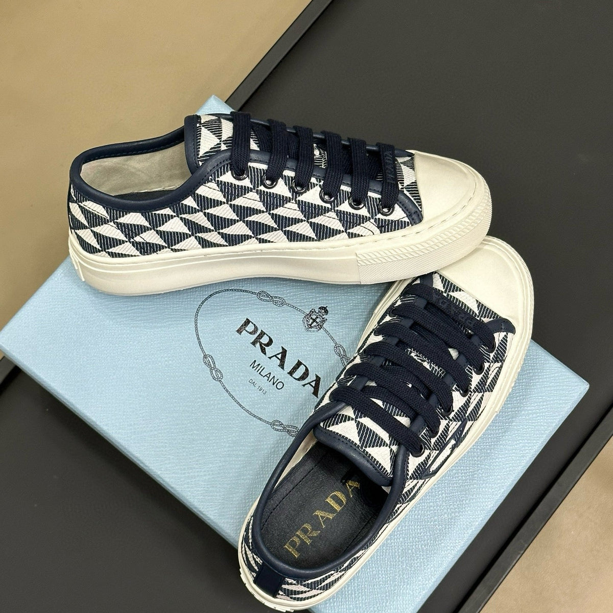 PD SNEAKERS