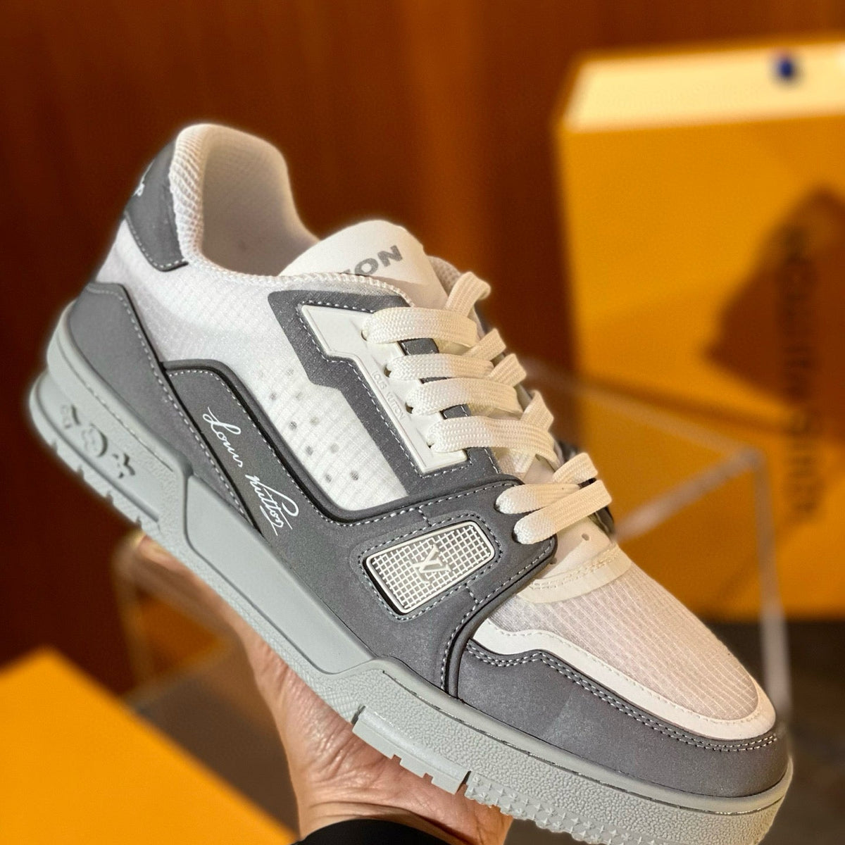 LOU TRAINERS