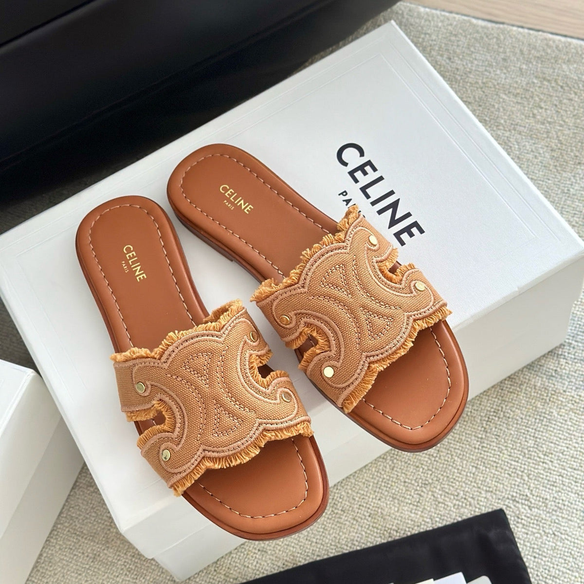 CEL SANDALS