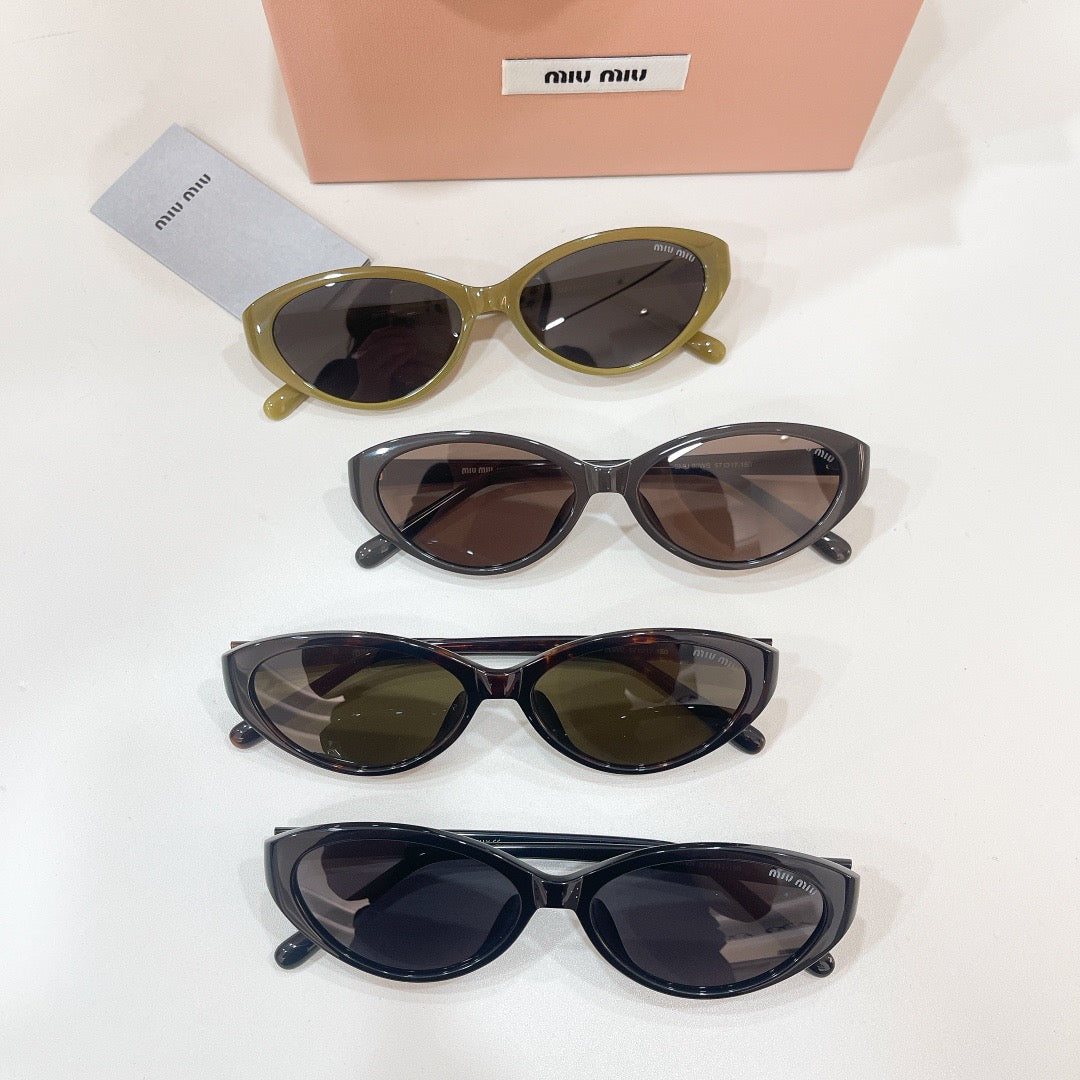 MIU M SUNGLASSES