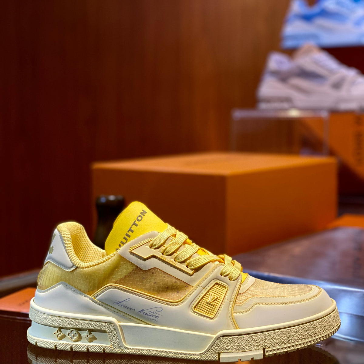 LOU SNEAKERS