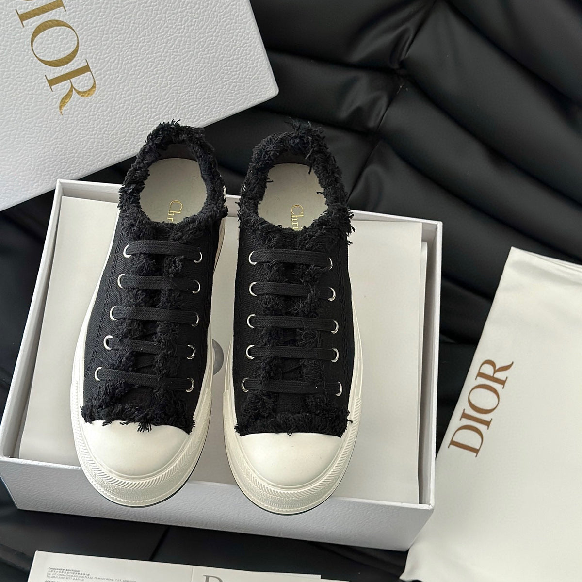 CD WALKIN SNEAKER