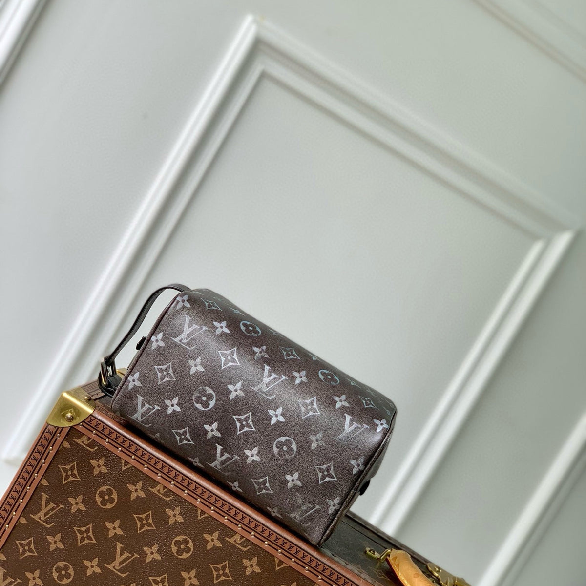 LOU LOCKER DOPP KIT