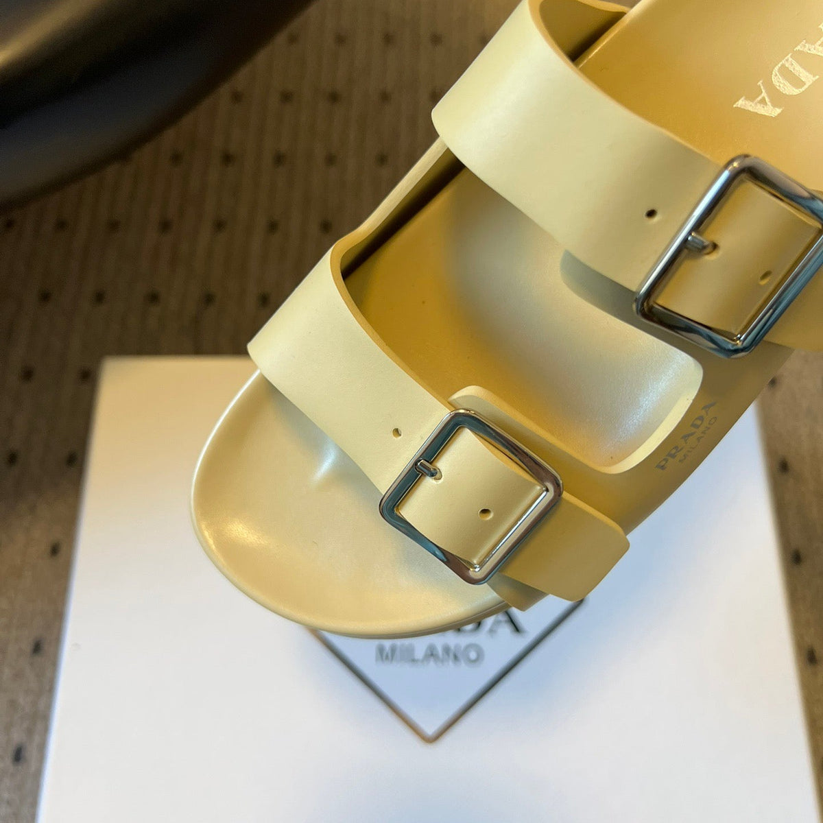 PD LOGO SANDALS
