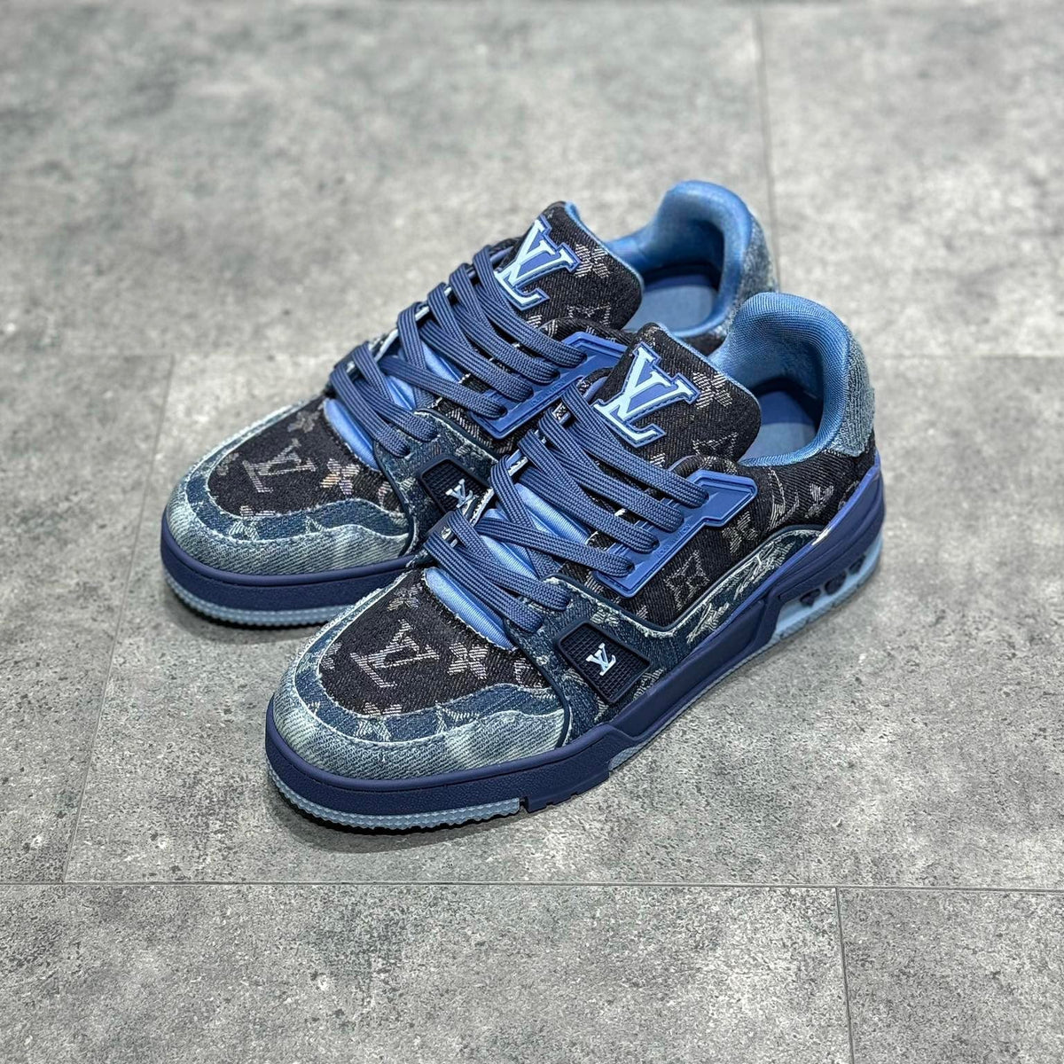 LOU TRAINERS