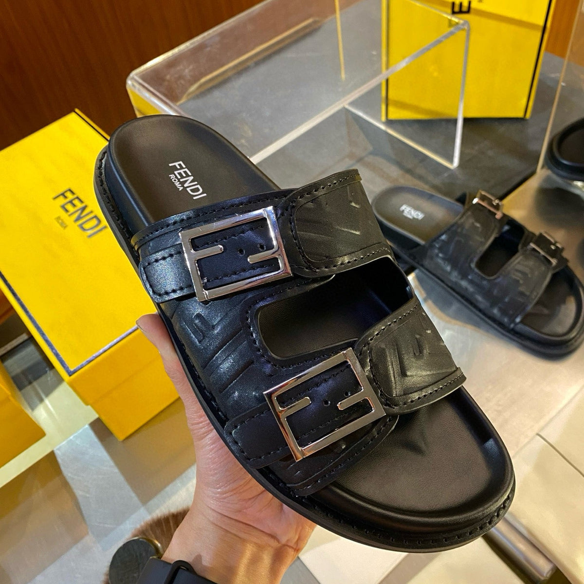 FEN SANDALS