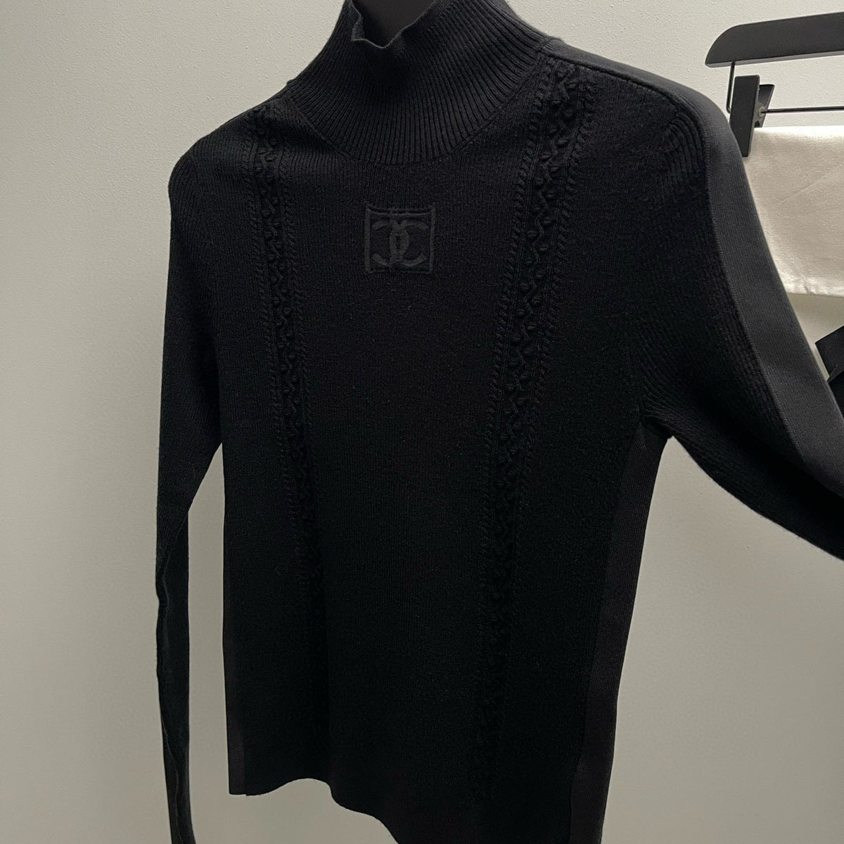 CC TURTLENECK