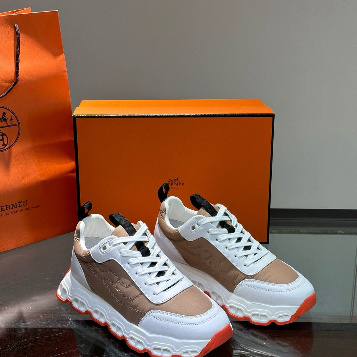 HERM IMPULSE SNEAKER