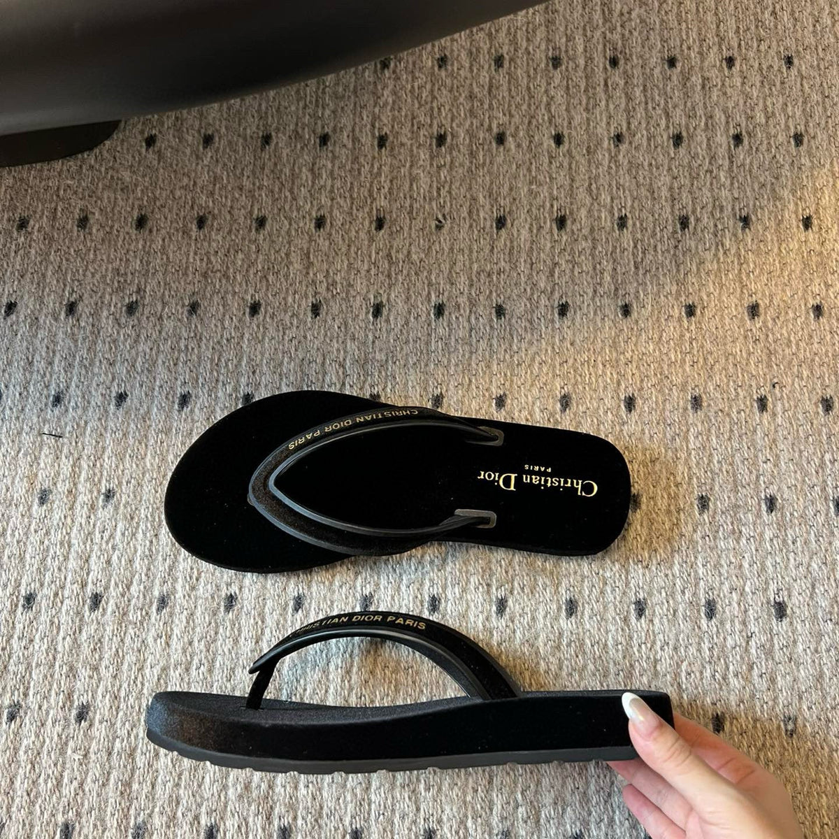 CD THONG SANDAL
