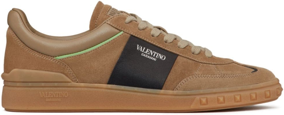 UPVILLAGE LOW-TOP SNEAKERS