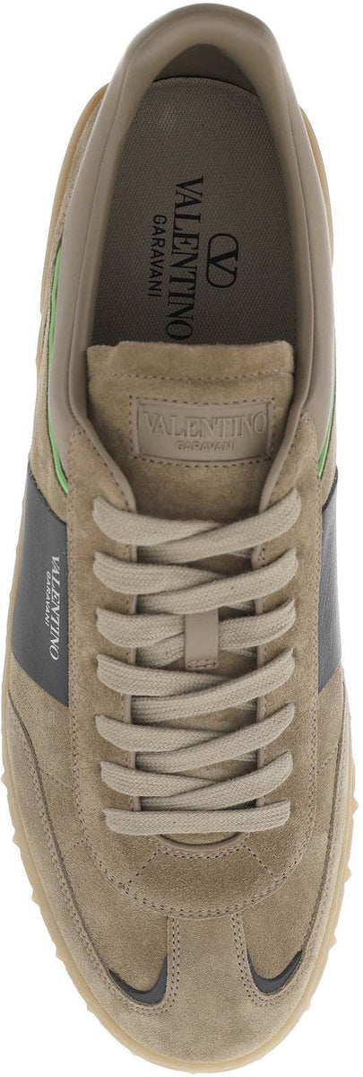UPVILLAGE LOW-TOP SNEAKERS