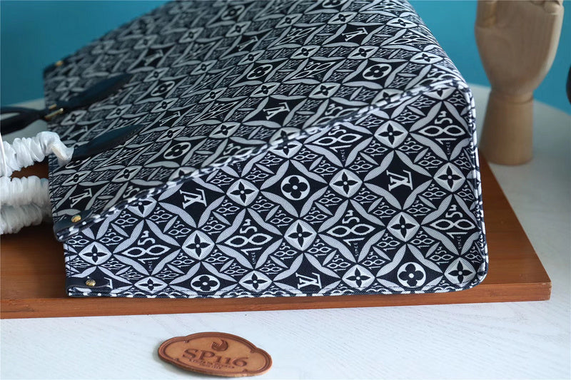 I W Fashion Lu-Vi bags - 8652