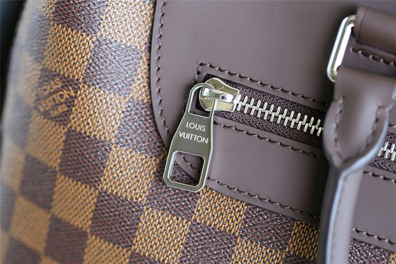 I W Fashion Lu-Vi bags - 9862