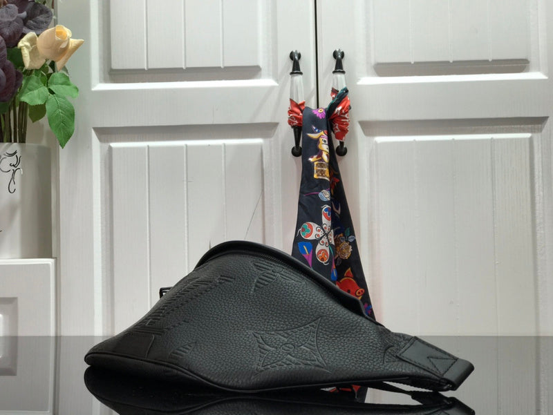 I W Fashion Lu-Vi bags - 17564