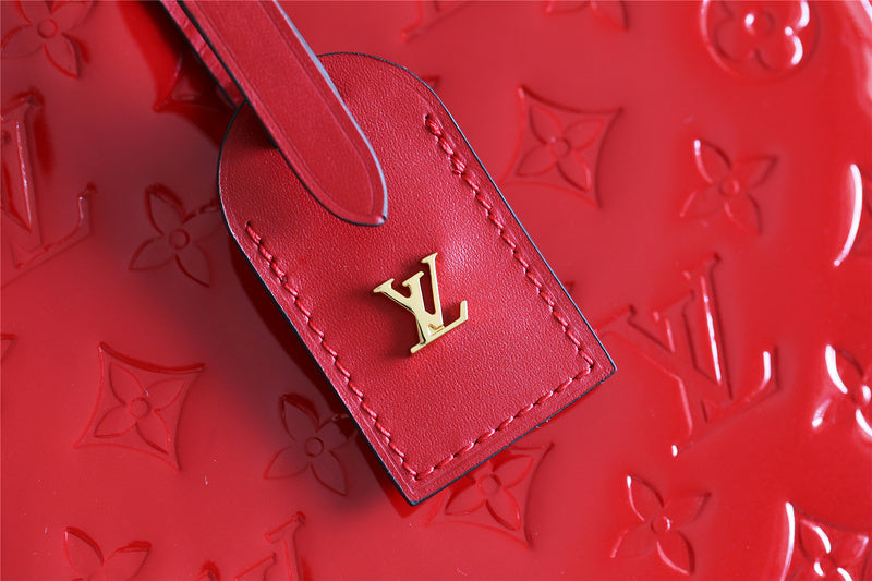 I W Fashion Lu-Vi bags - 8331