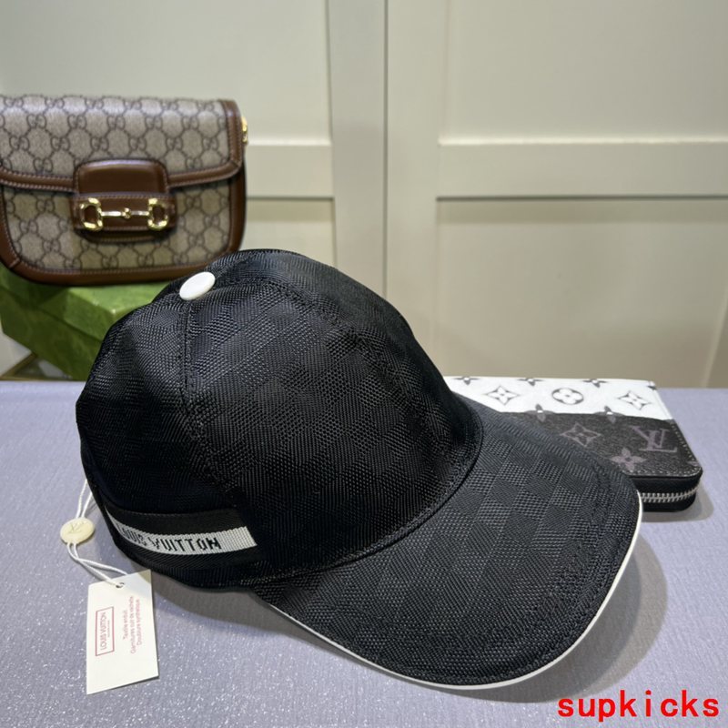 Louis Vuitton Luxury Cap