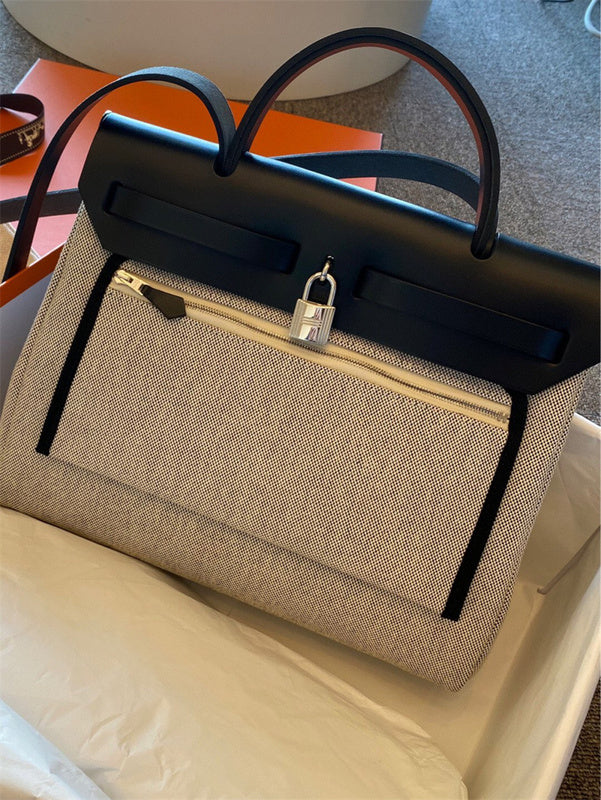 PHA - HMS Bags - 589