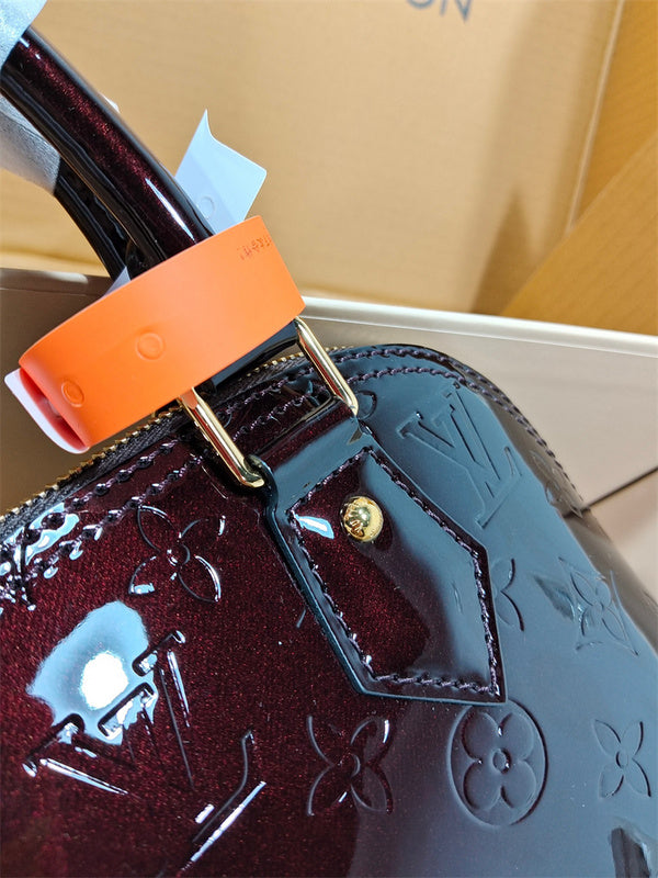 PHA - LOV Bags - 211
