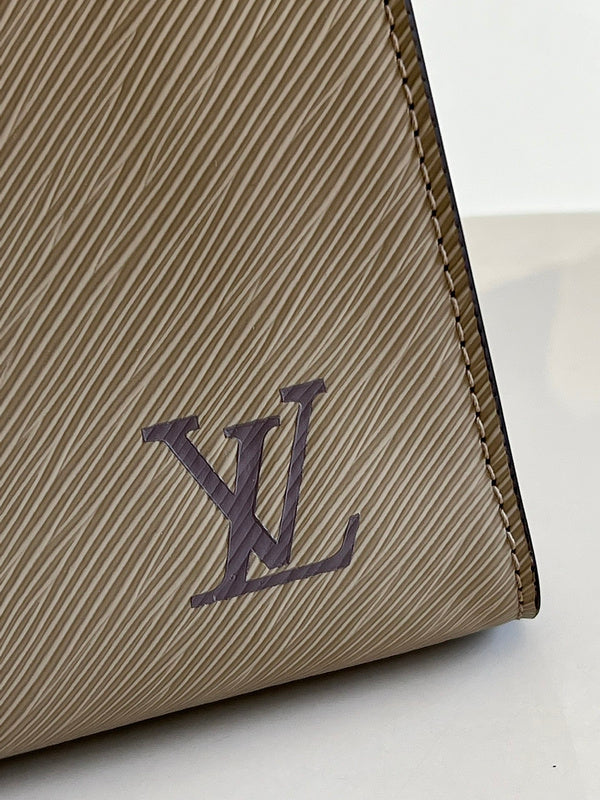 I W Fashion Lu-Vi bags - 17256