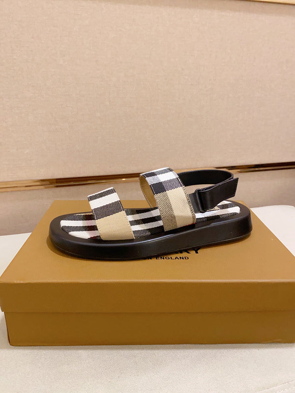 Burberry Luxury Shoes