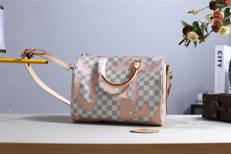 I W Fashion Lu-Vi bags - 8177