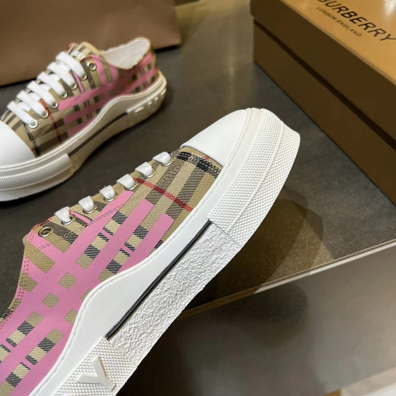 Burberry Luxury Shoes