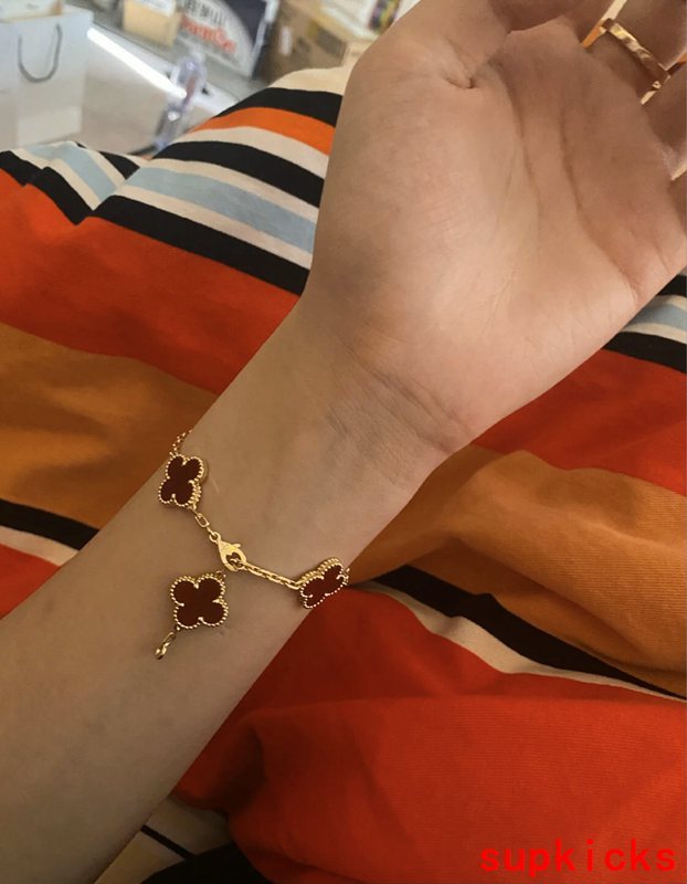 Van Cleef & Arples Jewelry