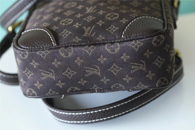 I W Fashion Lu-Vi bags - 9904