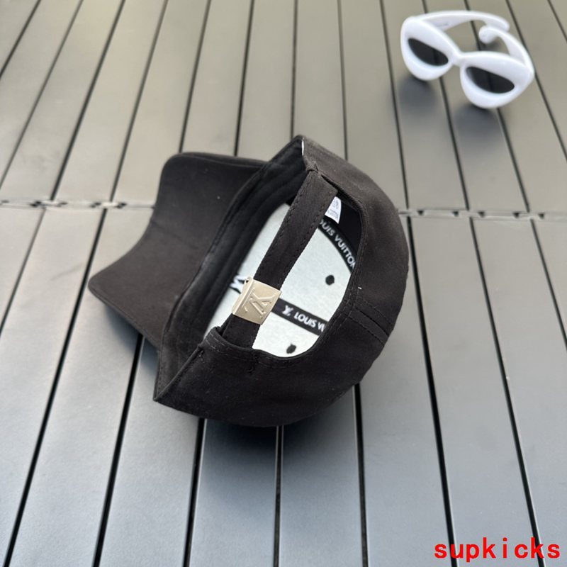 Louis Vuitton Luxury Cap