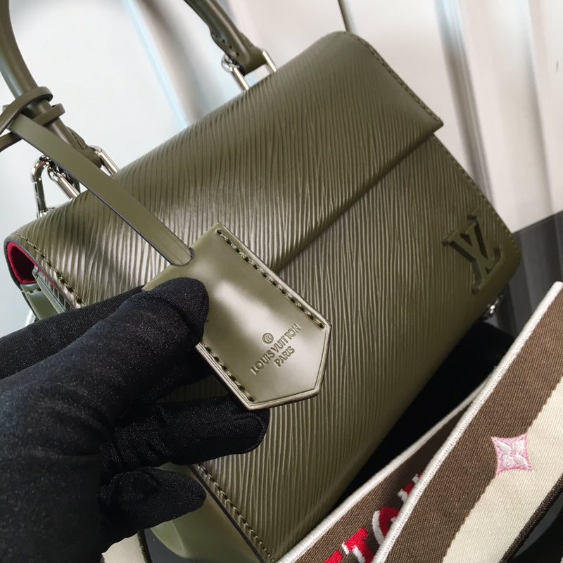 I W Fashion Lu-Vi bags - 17102