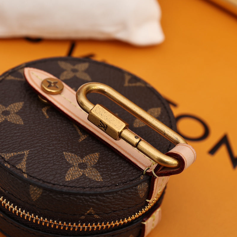 I W Fashion Lu-Vi bags - 17300