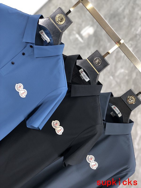 Moncler Luxury Cloth
