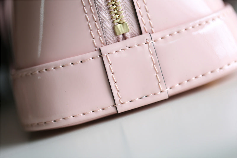I W Fashion Lu-Vi bags - 8278