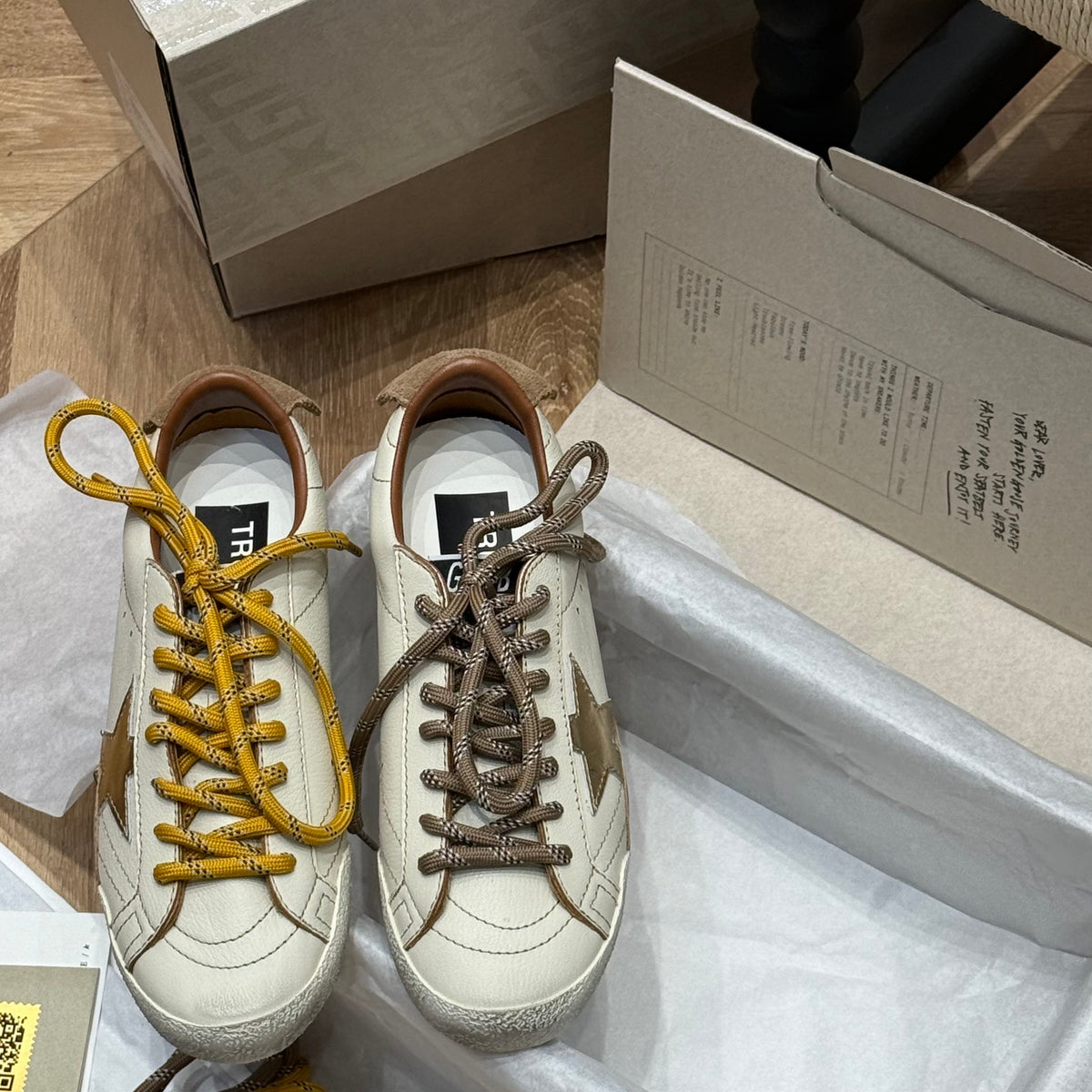 GOLDEN G TRAINERS