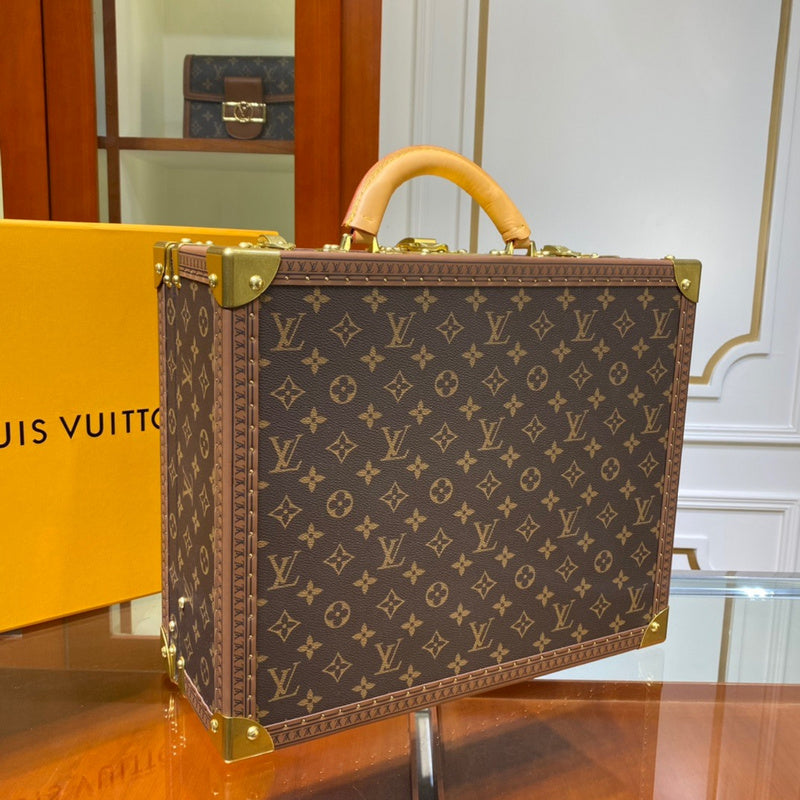 I W Fashion Lu-Vi bags - 9501