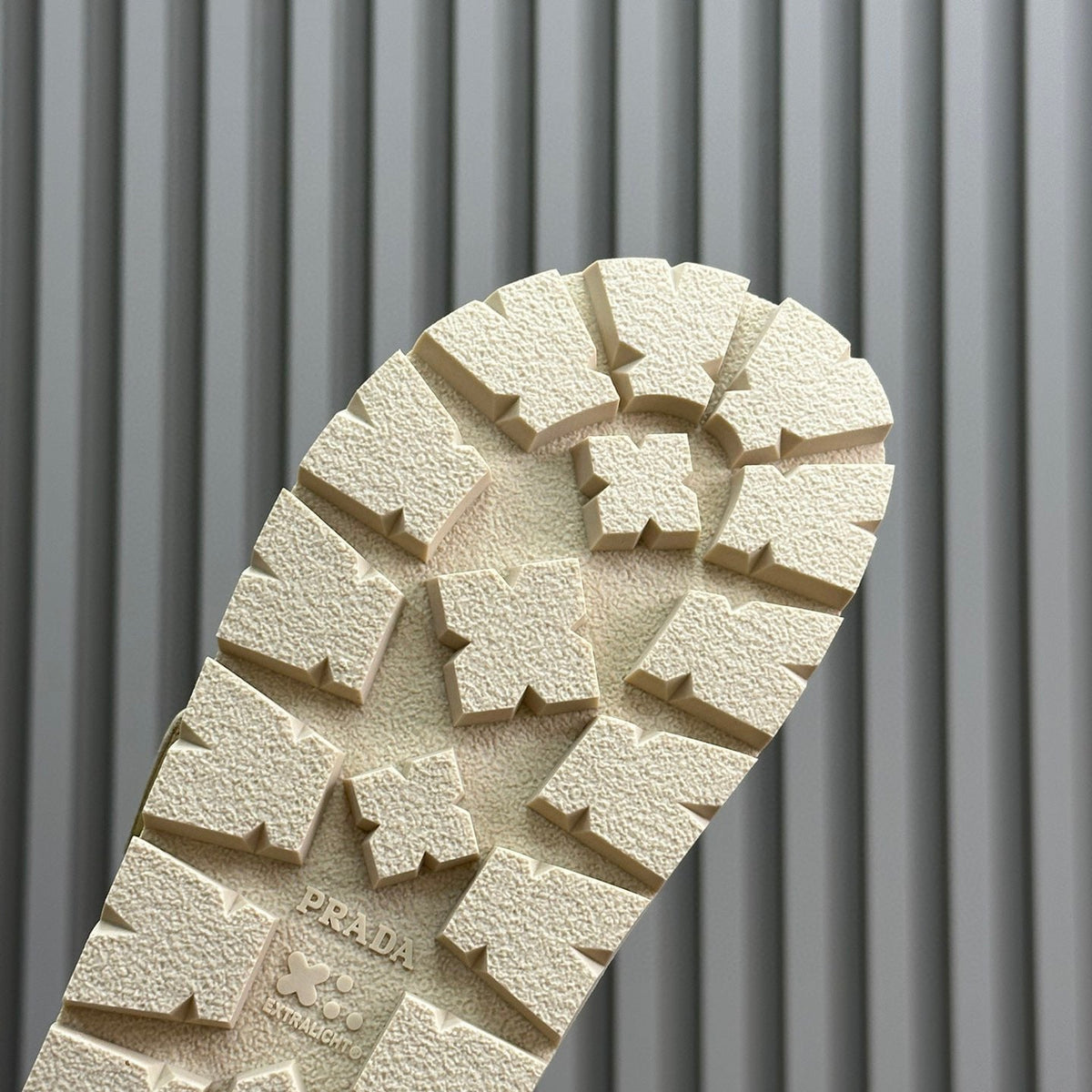 PD NAPPA LEATHER SLIDES
