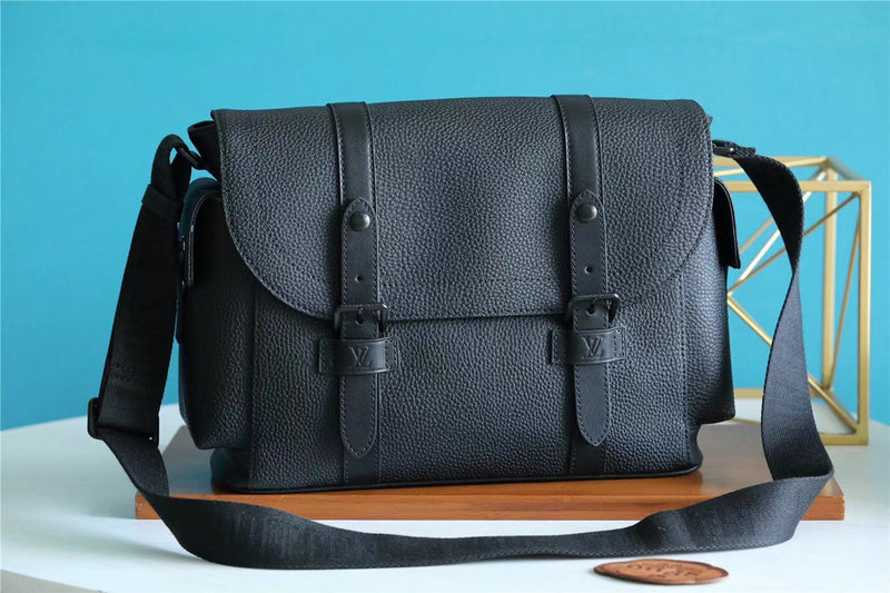 I W Fashion Lu-Vi bags - 10274