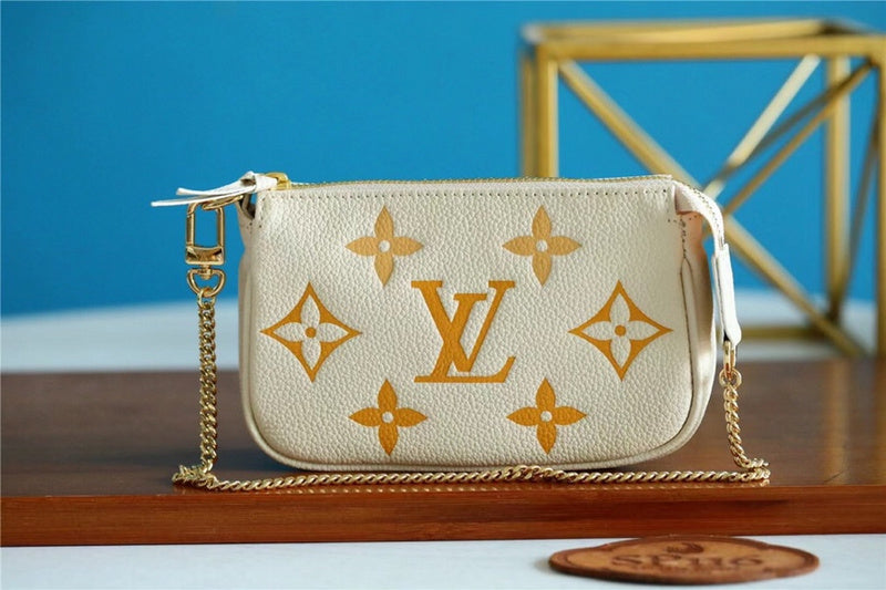 I W Fashion Lu-Vi bags - 8835