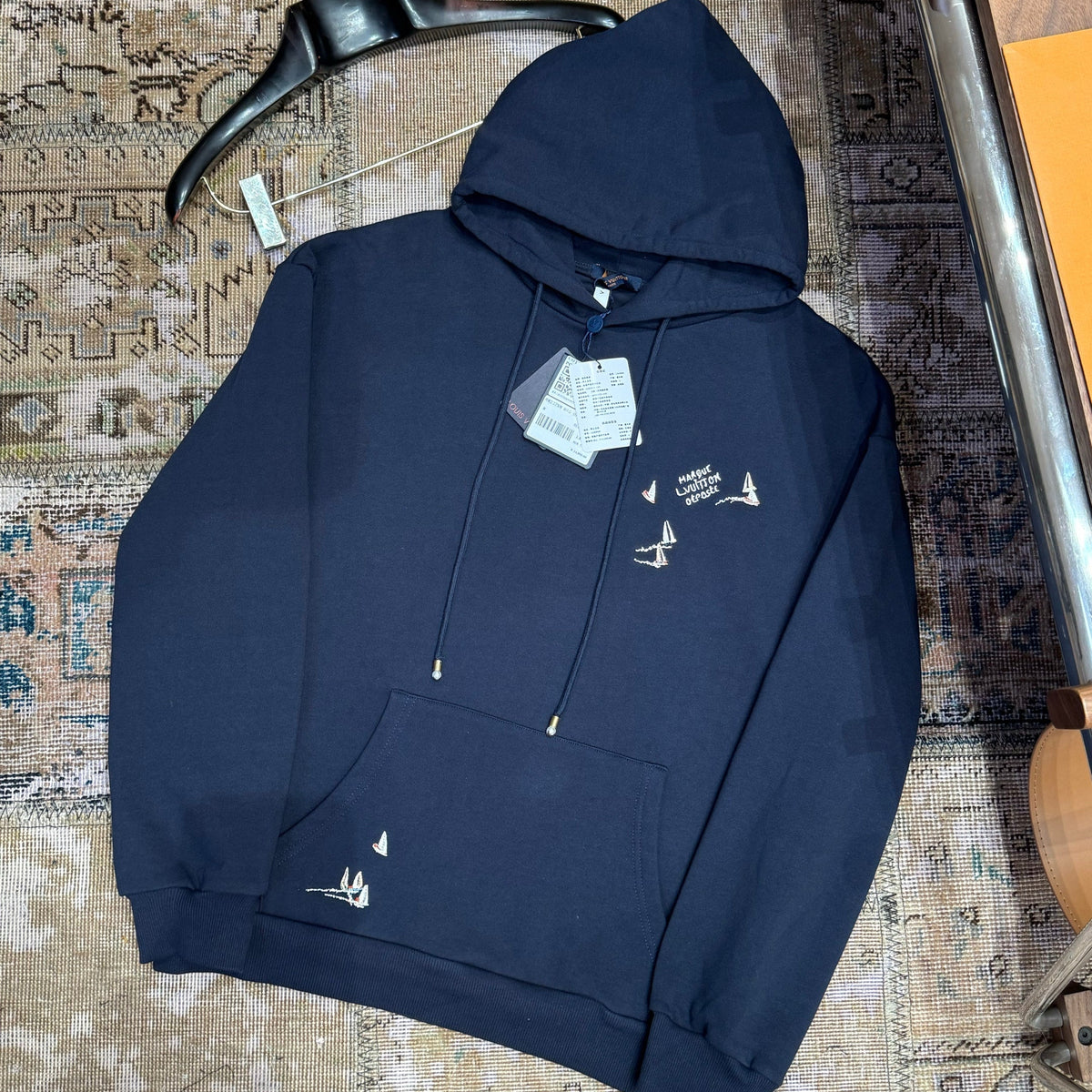 LOU HOODIE
