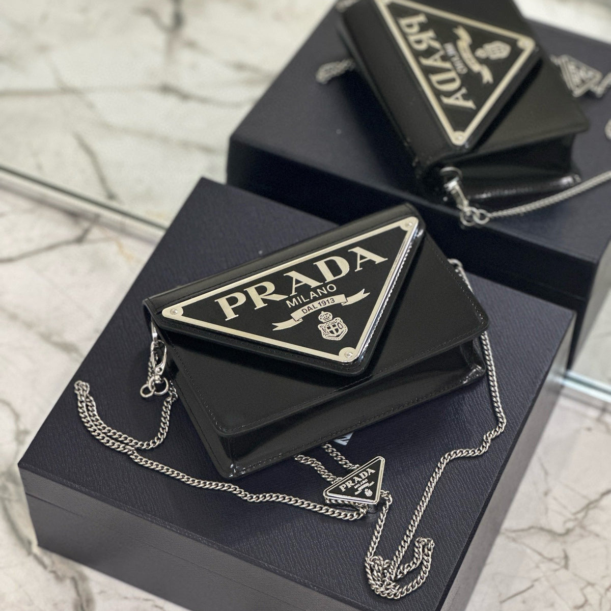 PD TRIANGLE LOGO BUFFED SHOULDER BAG