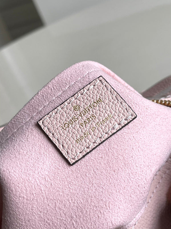 I W Fashion Lu-Vi bags - 17593