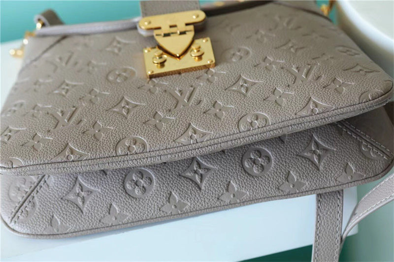 PHA - LOV Bags - 559