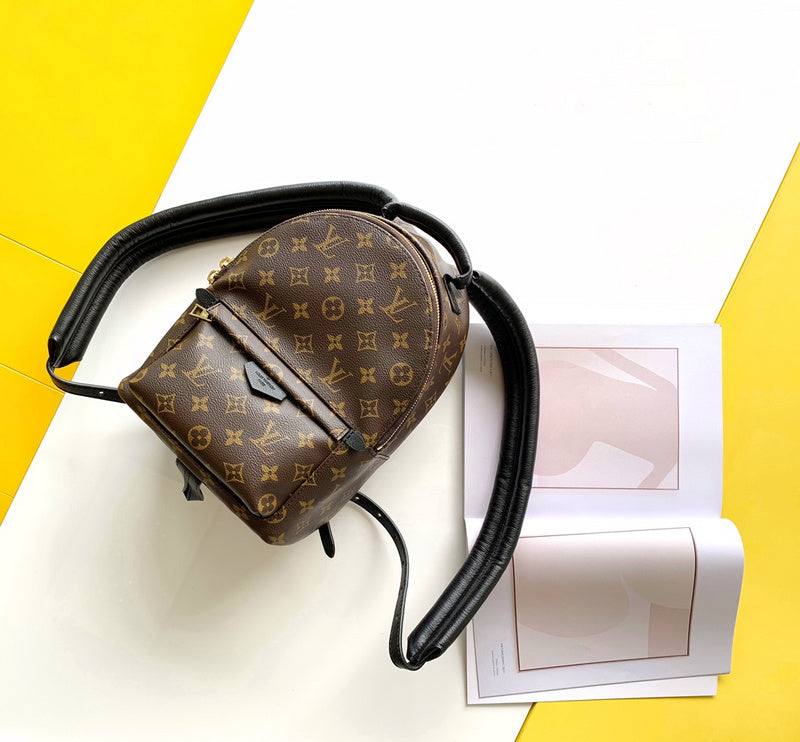 I W Fashion Lu-Vi bags - 17173