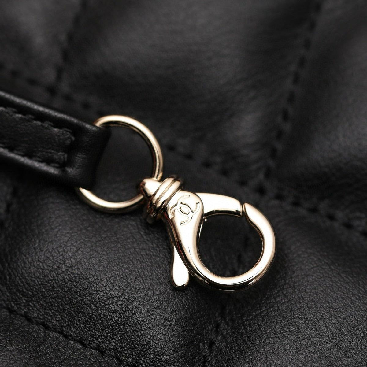 CC 23B MAXI HOBO BAG