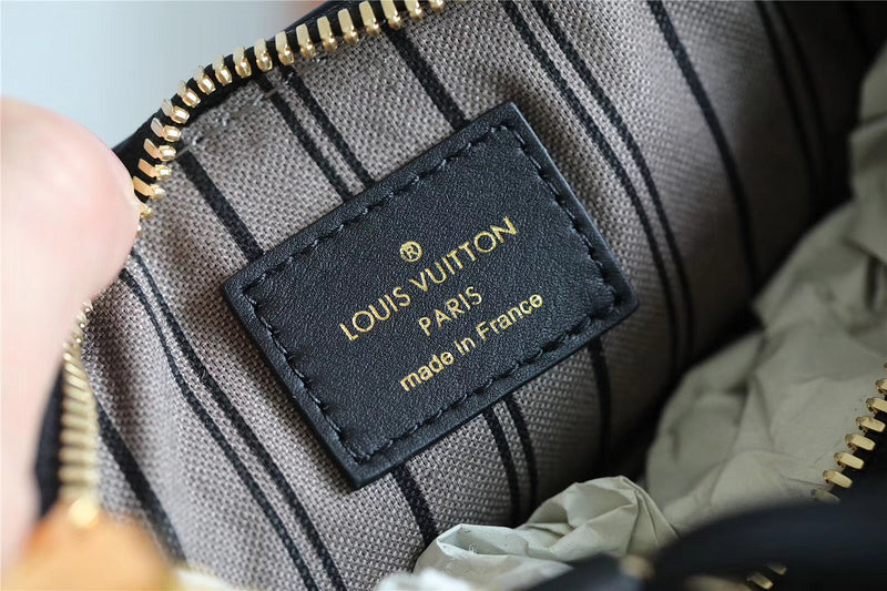 I W Fashion Lu-Vi bags - 8155