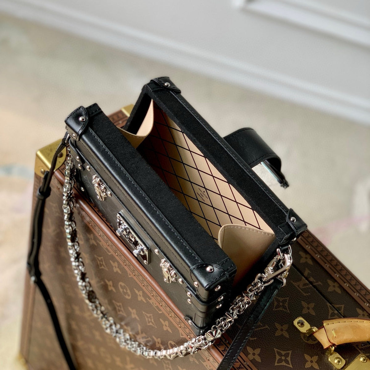 LOU PETITE MALLE BAG