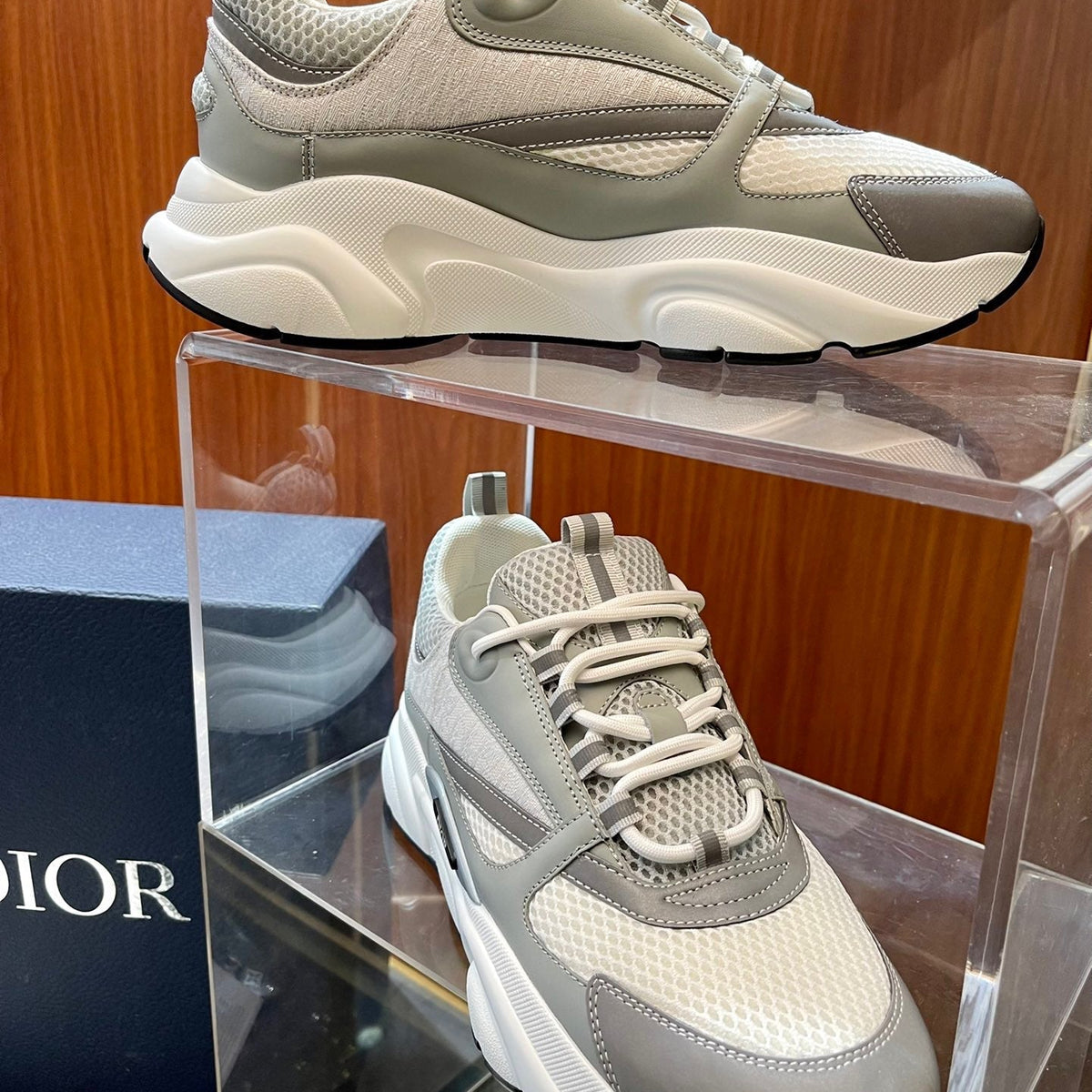 CD B22 SNEAKERS
