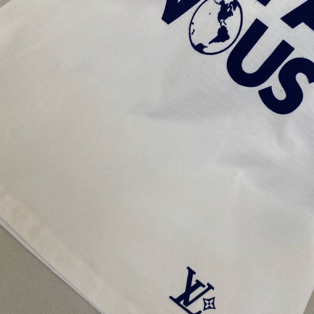 LOU T-SHIRT